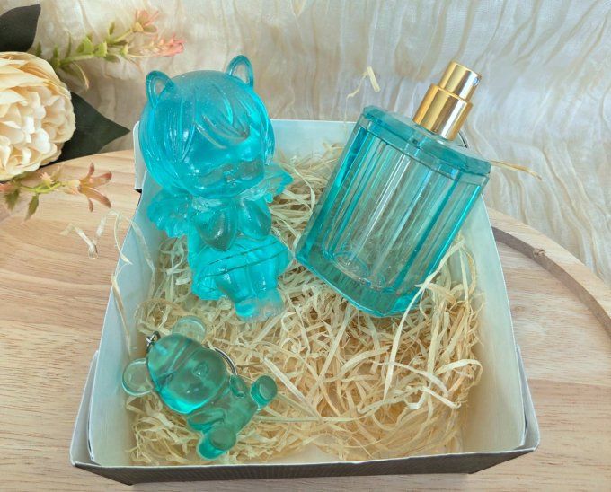 Coffret turquoise ange en résine époxy fait mains