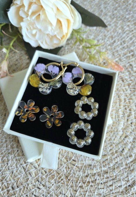Box boucles d'oreilles pampilles interchangeables en résine époxy - fait mains