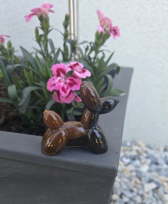 Petite Figurine chien ballon