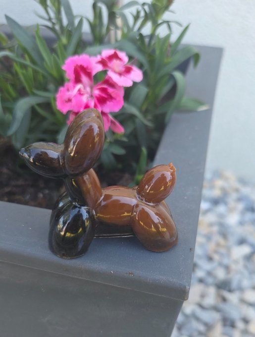 Petite Figurine chien ballon