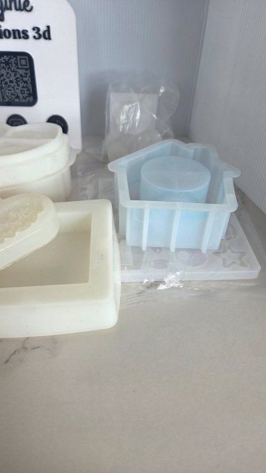 Lot n° 1 - 16 moules silicone occasion