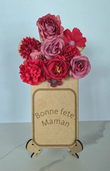 Cade bois gravé avec fleurs artificielles personnalisable