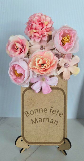 Cade bois gravé avec fleurs artificielles personnalisable
